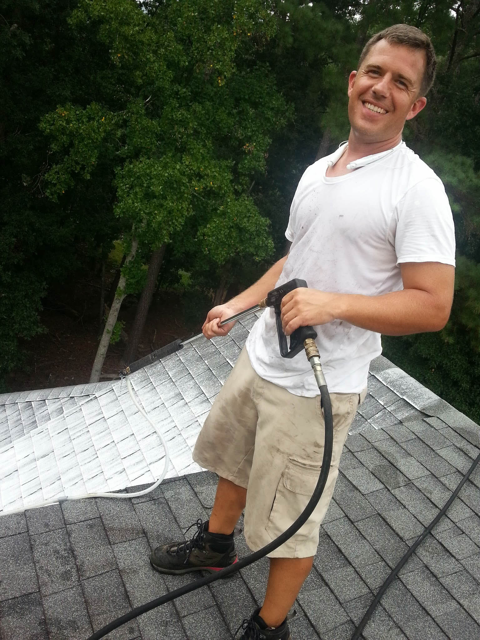 Penson Pressure Washing Owner Warren Penson of Marietta, GA loves making his customers smile.